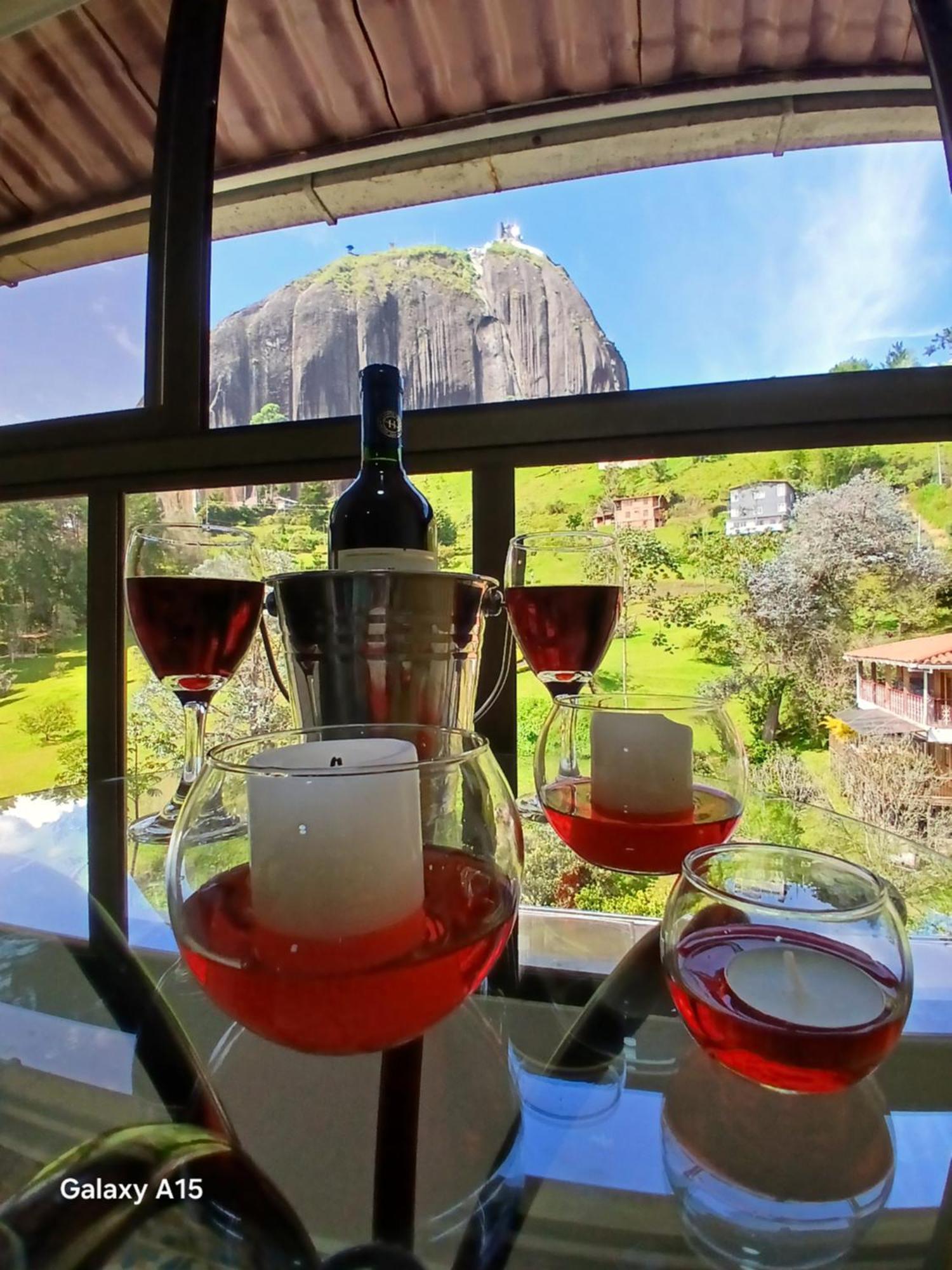 Piedra Del Penol Hotel Guatapé Zewnętrze zdjęcie