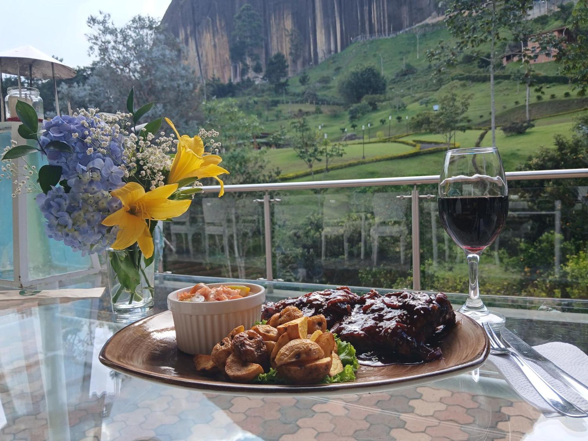 Piedra Del Penol Hotel Guatapé Zewnętrze zdjęcie